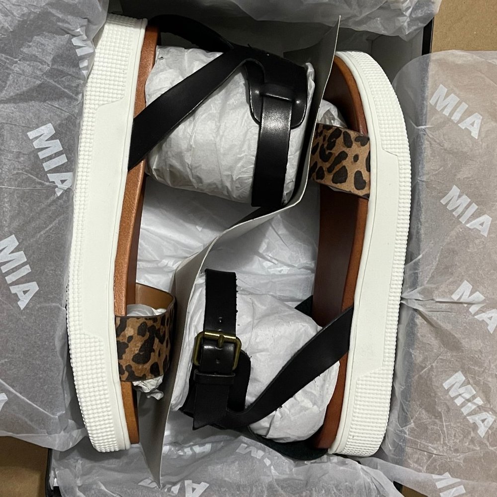 MIA Shoes "8.5M" and 7.5M